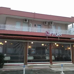 Ξενοδοχείο Anemos, Αγία Τριάδα